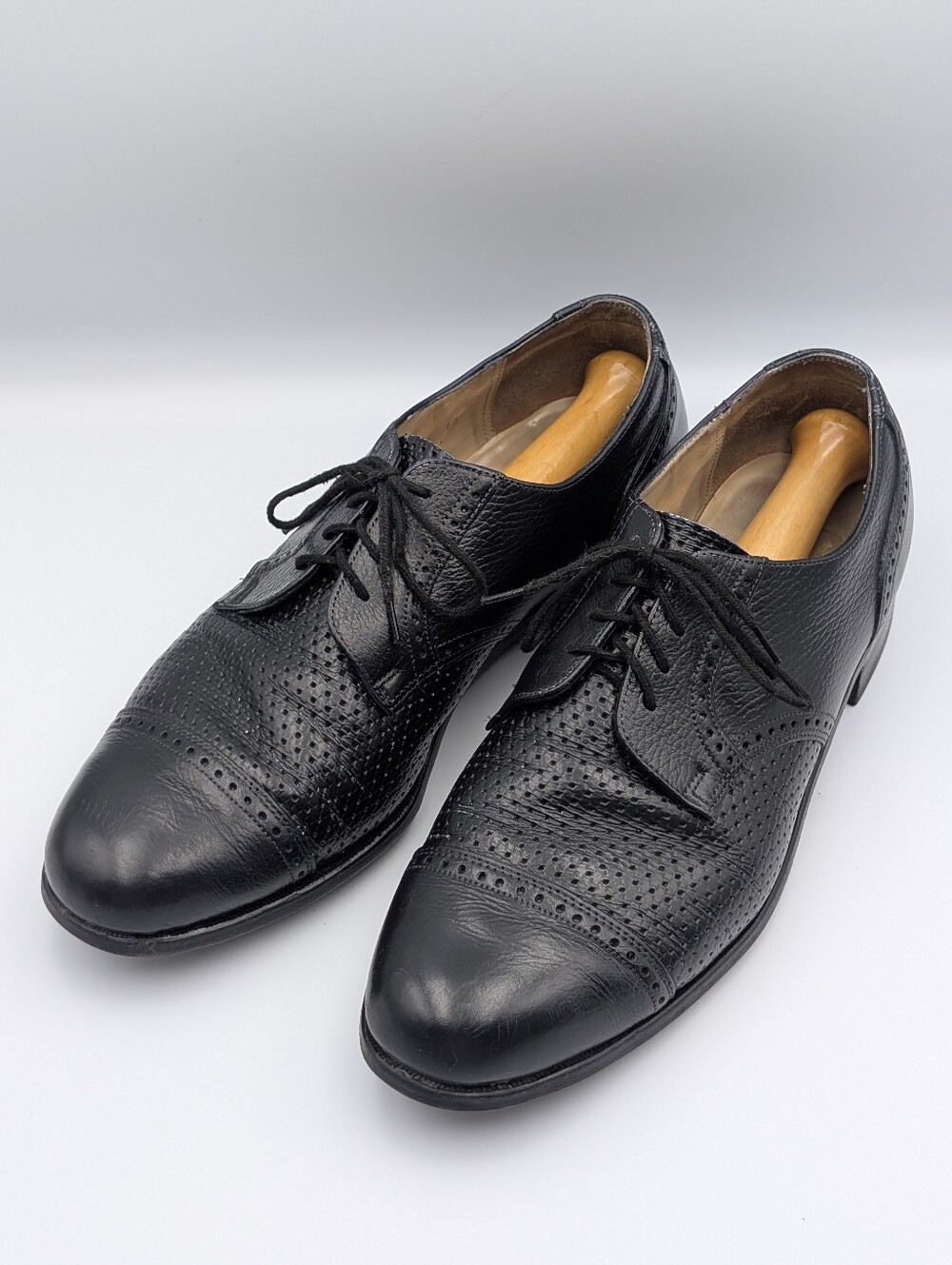 Vintage Hartt Shoe Co. Black Leather Spectator Dress Shoes - Men's 10.5 US